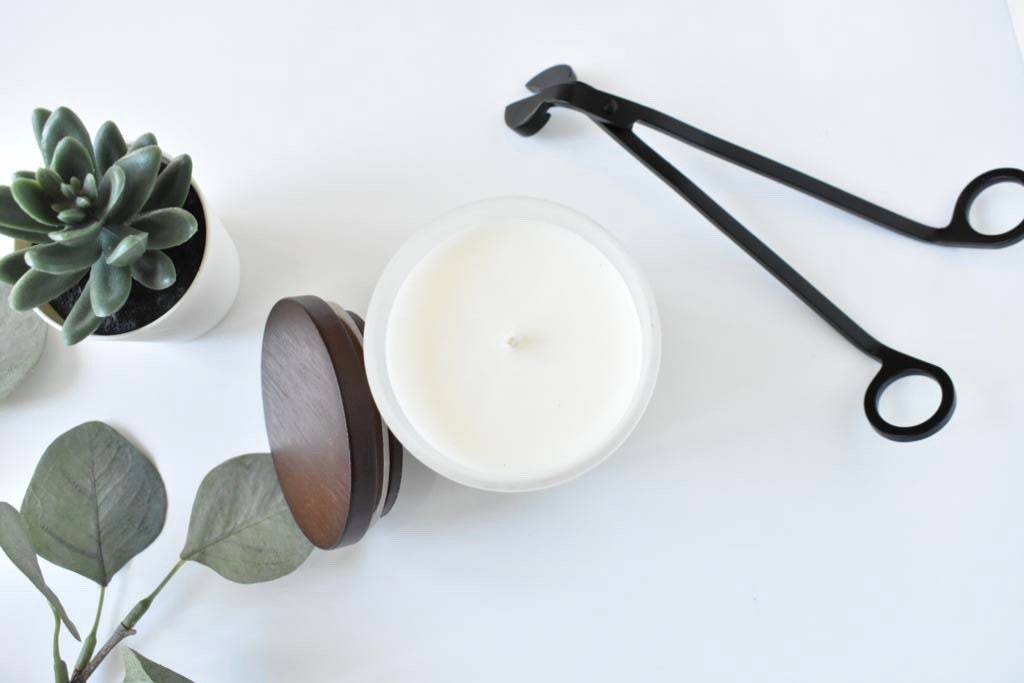 Black Rose Oud scented candle 100 natural wax scented Etsy