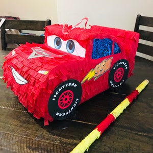 Autopinata, autothema, autofeest, autodecor