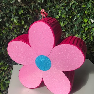 Piñata de Flores, Piñata Daysi, Piñata Decorativa, piñata flores rosada.
