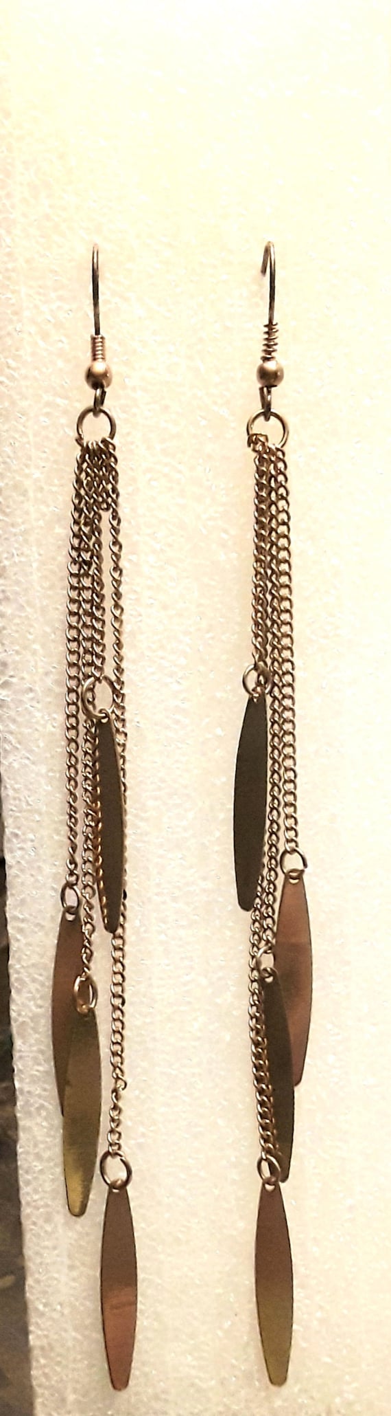 Vintage dangle gold tone Gem