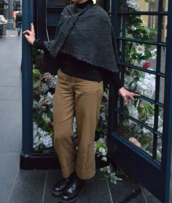 Scialle In Lana Di Alpaca. Scialle In Alpaca Grigio Scuro. Scialle - Foto 11