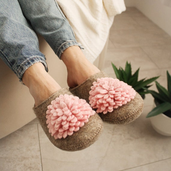 Womens Luxury 100 Wool Slippers With Pom pom Flower in Arch