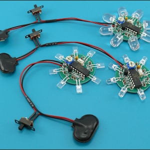 LED-Leuchtfeuer Chaser Rund 8-Kanal-Squencer 16 Programme HK9905