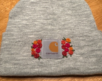 Chapeau Carhartt gris brodé rose