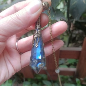 AAAAA Labradorite Quartz Pendulum/Dowsing Tool for Chakra/Reiki/Balancing/Meditation/Crystal Pendulum/Divination Tool/Pray to God/read photo image 4