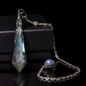 AAAAA Labradorite Quartz Pendulum/Dowsing Tool for Chakra/Reiki/Balancing/Meditation/Crystal Pendulum/Divination Tool/Pray to God/read photo image 1