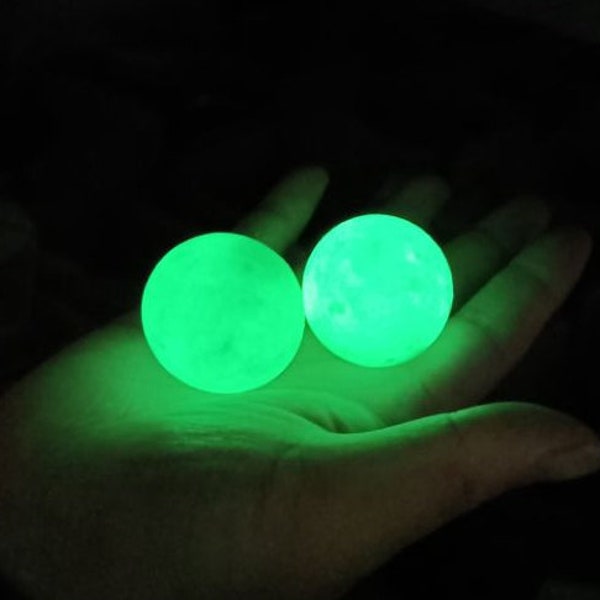 Artificial Luminous Stone,Artificial Noctilucent, Night-luminescent Pearl,Fluorescent Stone,Decorative Stone,Luminous Sphere 35-40mm