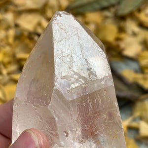 211g Natural Himalayan Record-keeper Quartz/Crystal Healing/Meditation Clear Laser Quartz/85*54*40mm/Window Quartz/Diamond Crystal