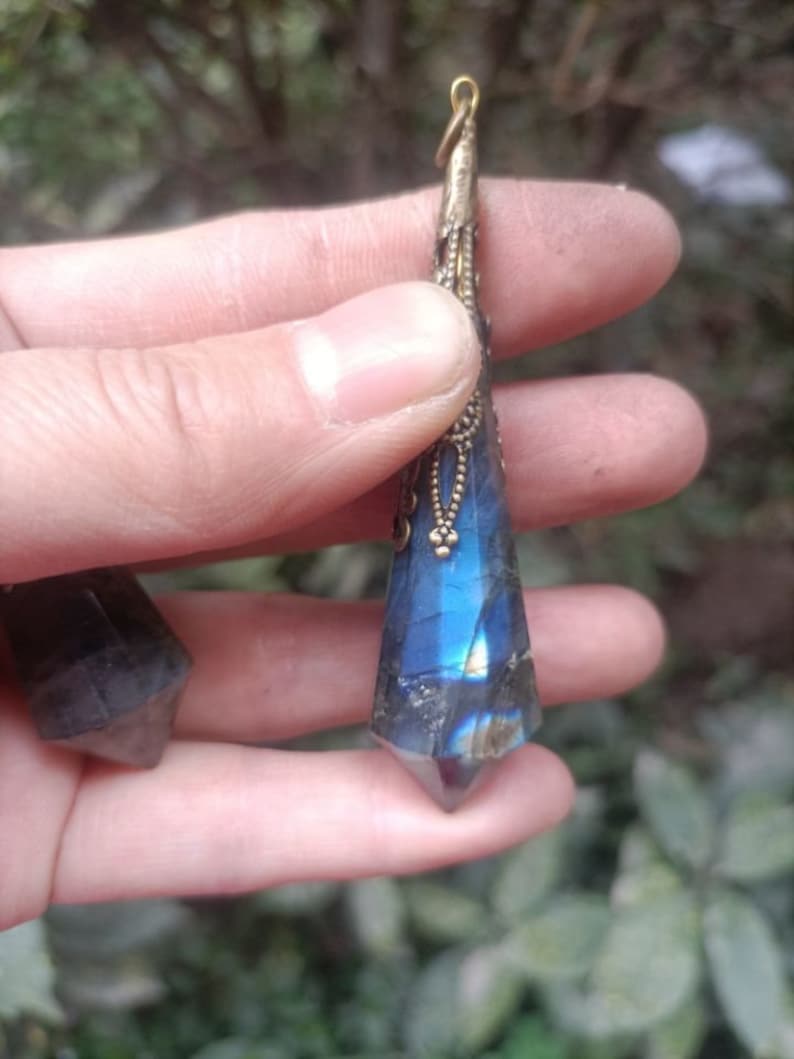 AAAAA Labradorite Quartz Pendulum/Dowsing Tool for Chakra/Reiki/Balancing/Meditation/Crystal Pendulum/Divination Tool/Pray to God/read photo image 5