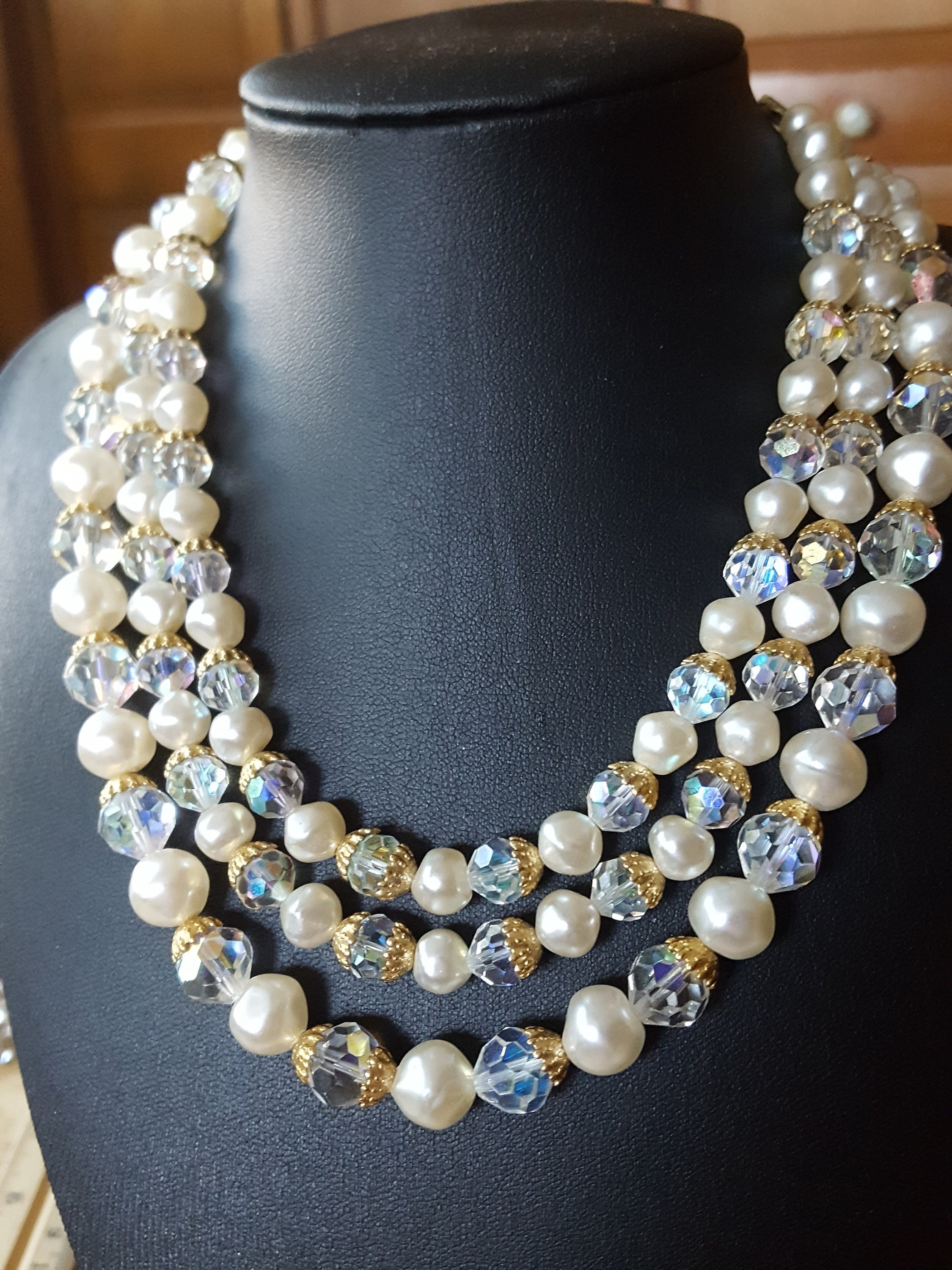 Vintage laguna hotsell pearl necklace