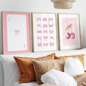 Lot de 3 affiches Coquette rose, affiches BCBG, cerises de l'an 2000, noeuds d'art mural, dortoir éclectique, chambre d'adolescent, décoration de cuisine girly rose poudré, sur toile ou encadrée