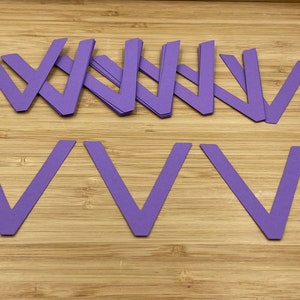 Lettre V découpées, 25 pièces, Lettres découpées, Lettres découpées, Lettres découpées, Décoration de fête alphabet, Lettres du tableau d'affichage, Fabrication de cartes