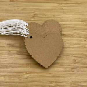 Étiquettes coeurs de pétoncles, 50 pièces, Ficelle incluse, Étiquettes kraft coeurs de pétoncles, Étiquettes vierges, Étiquettes commerciales, Étiquettes de la Saint-Valentin, Étiquettes coeur, Étiquettes