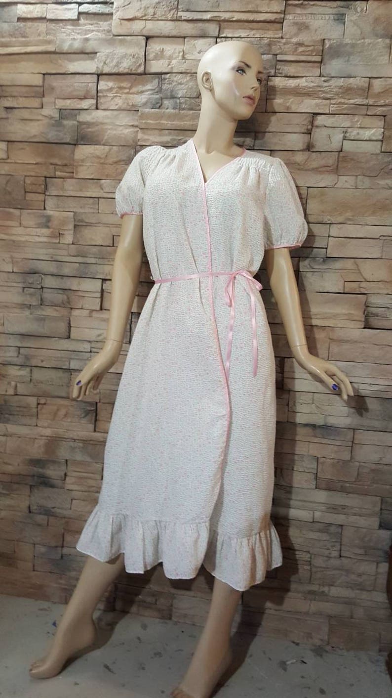 Nightgown and robeloose fit nightie set