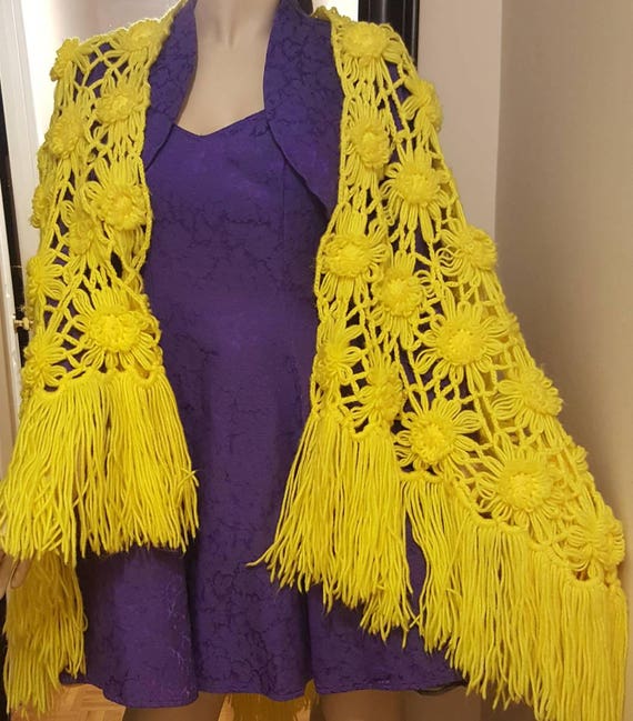 Triangular Yellow Crocheted Shawl Wrap - image 7