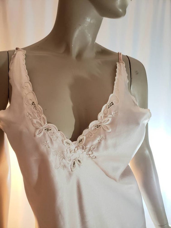 Vanity Fair Nightgown Full Length - image 9