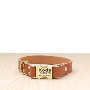 Personalisierte Tan Leder Hundehalsband mit Schnellverschluss | Handgefertigtes Hundehalsband aus hellbraunem Leder | USA Made Tan Vollnarbenleder Halsband
