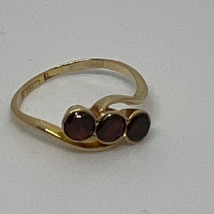 9ct Flat Cut Garnet Ring