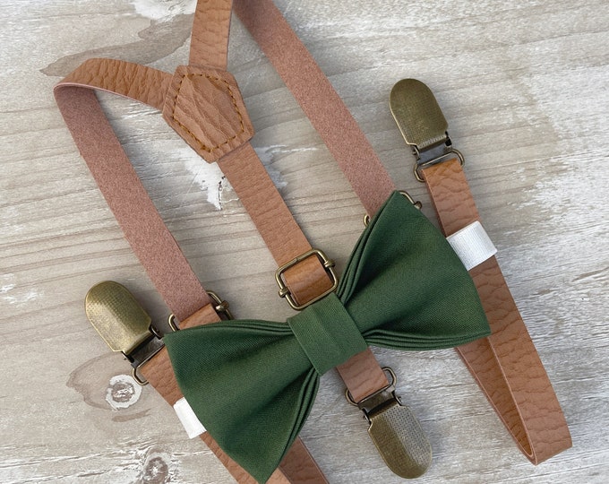 Hunter Green Bow Tie & Skinny Light Brown Leather Suspenders , Men's bow tie , Ring Bearer Boy's outfit , Groomsmen Wedding outfit