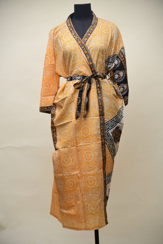 Vintage Silk KIMONO orange and black floral Coat … - image 1