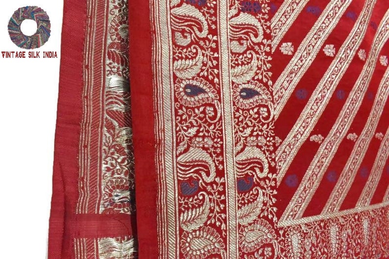 Vintage Satin Saree 100% Pure Silk Banarasi Sari Red Hand Woven Heavy Brocade Weave 5 Yard Indian Craft Fabric. image 5