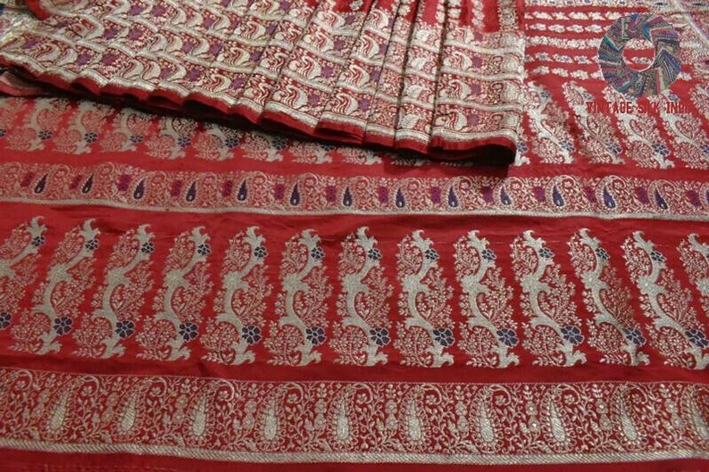 Vintage Satin Saree 100% Pure Silk Banarasi Sari Red Hand Woven Heavy Brocade Weave 5 Yard Indian Craft Fabric. image 9