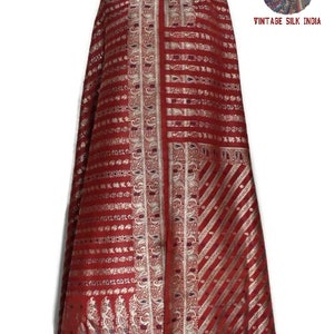 Vintage Satin Saree 100% Pure Silk Banarasi Sari Red Hand Woven Heavy Brocade Weave 5 Yard Indian Craft Fabric. image 6