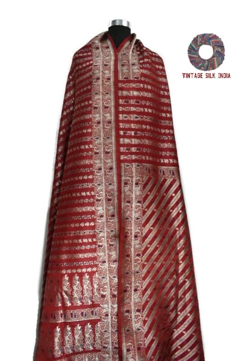 Vintage Satin Saree 100% Pure Silk Banarasi Sari Red Hand Woven Heavy Brocade Weave 5 Yard Indian Craft Fabric. image 6