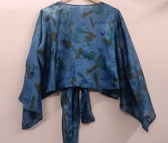 Vintage-inspired Top with bell sleeves,Party wear… - image 4