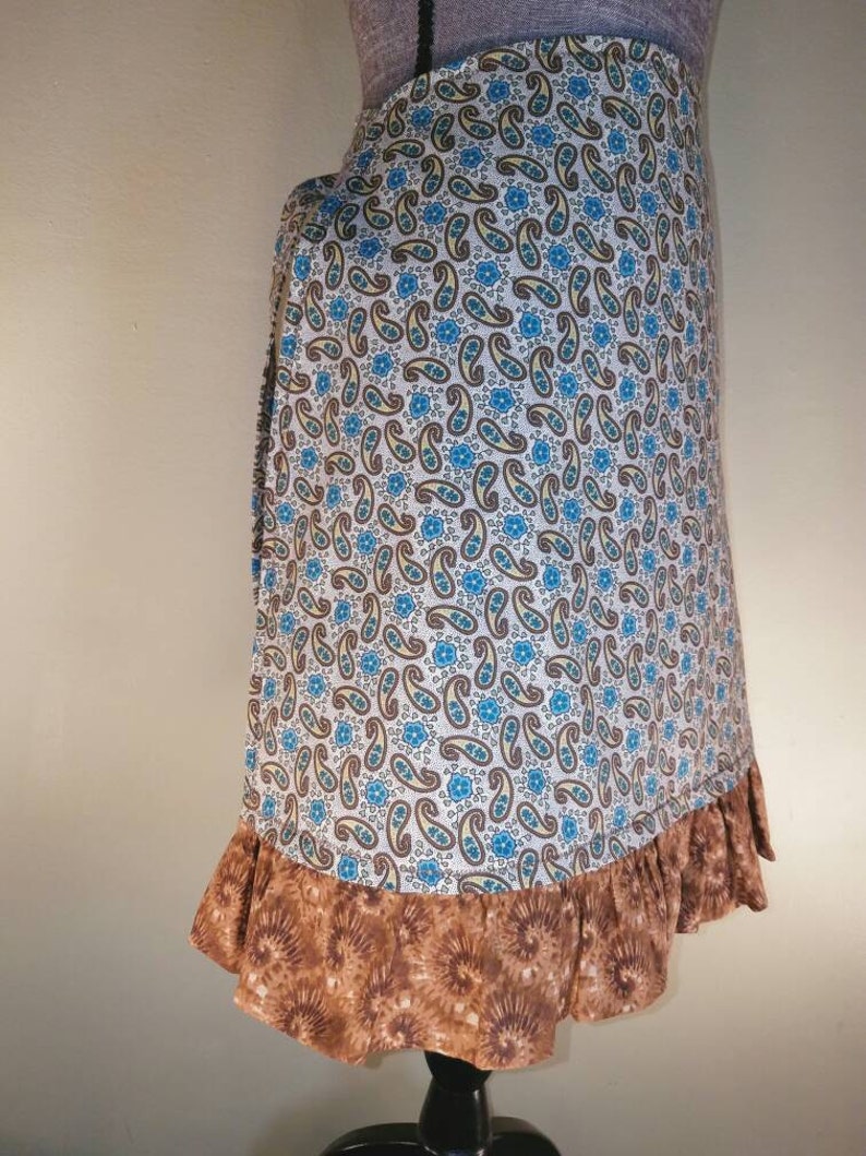 Reversible Peace Sign Apron Set