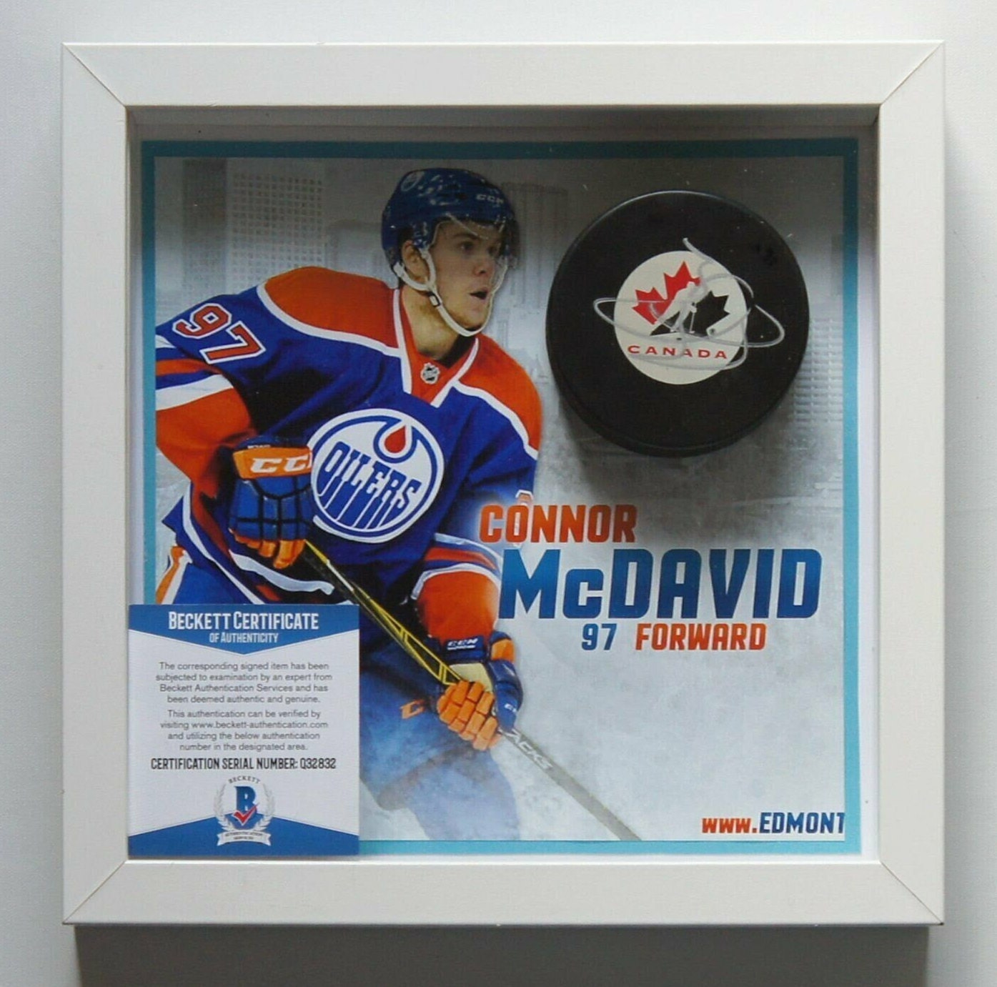 Connor McDavid Autographed Edmonton Oilers Acrylic Puck - Niagara