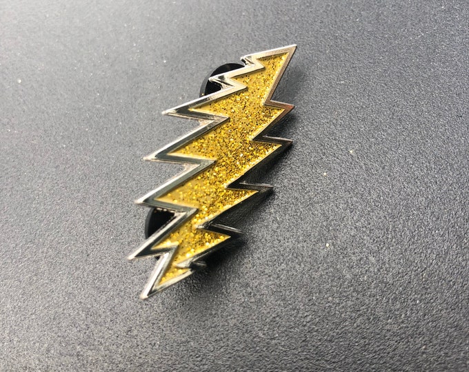 Grateful Dead 13 point bolt pin