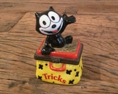 Felix The Cat Bag of Tricks Hinged Trinket Box, Porcelain Ceramic Vintage Collectible Felix the Cat quot Trick quot Retro Ring Felix Vanity Pill Box
