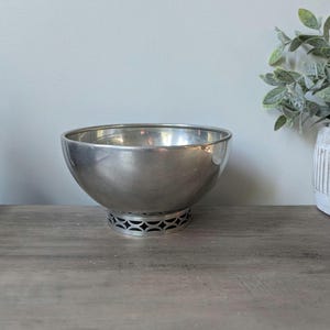 Vintage Pedestal Bowl / Colonial Pewter By Boardman 405 / Art Deco Footed Dish / Messy Coquette / 7&quot; Shiny Silver Mirror Dishes