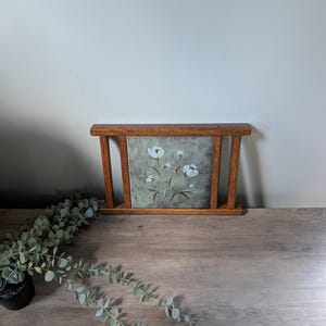 Vintage Wood and Tile Trivet : Flowers Large Decorative Heavy Trivet Stand, Kitchen Gift