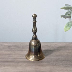 Vintage Brass Bell / Farmhouse decorative Brass home decor / Country Cottage Bookshelf Decorations / Small Brass Bell