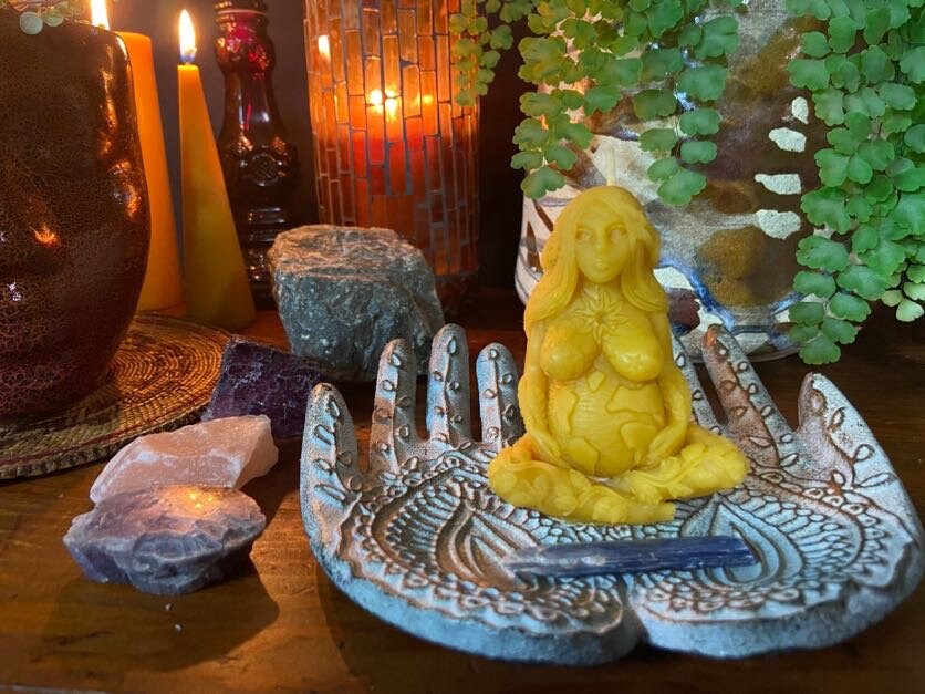 Beeswax Mother Earth Candle Mother Earth Nontoxic Candle Etsy