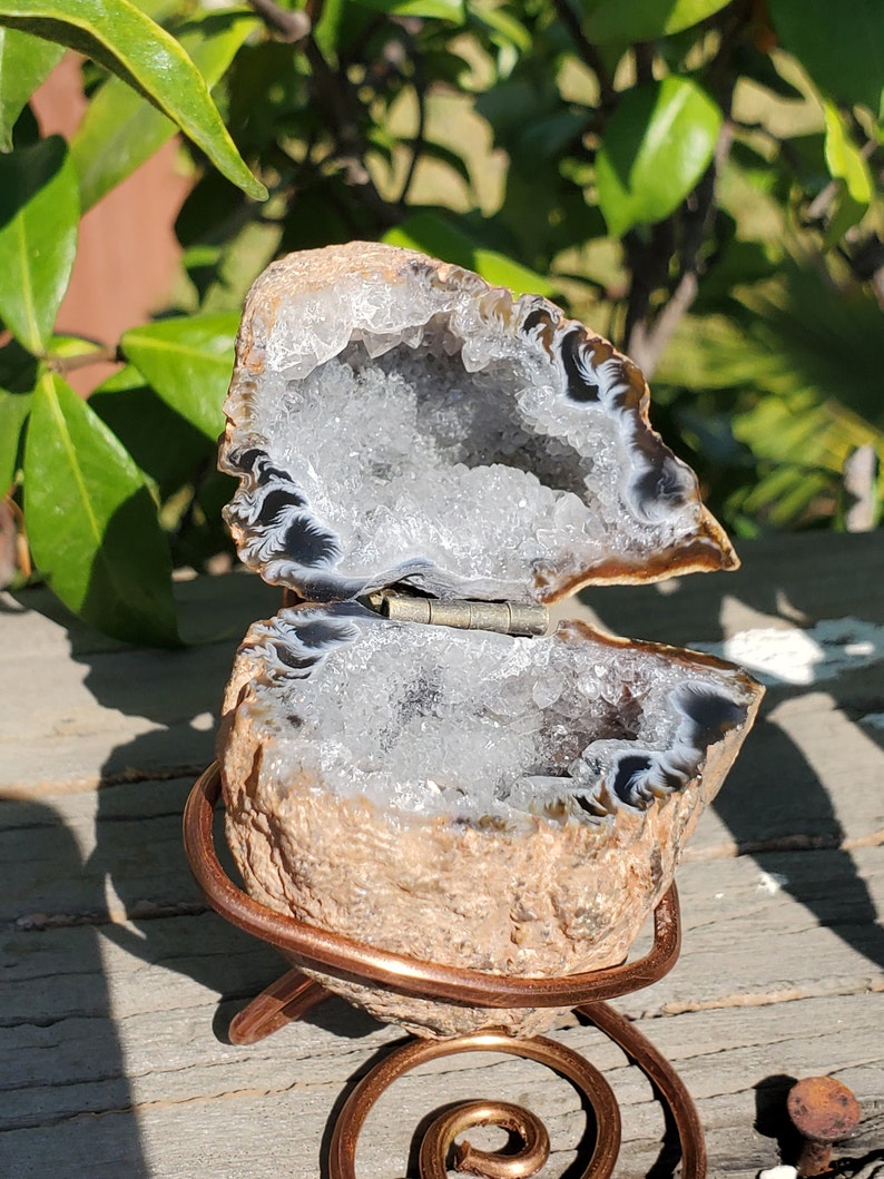 Geode KeepsakeRing Box on Custom Copper Freeform Stand
