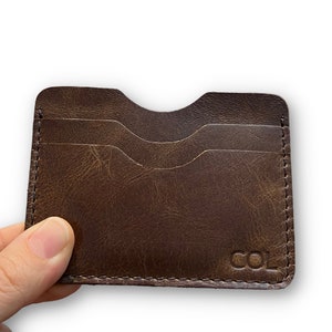 Cartera minimalista con monograma, regalo de cumpleaños para él, titular de la tarjeta de crédito de bolsillo frontal, cartera de tarjeta delgada de cuero, regalo para el novio del marido