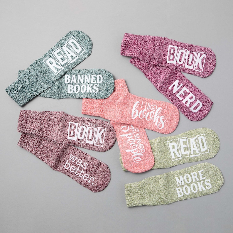 Book Socks. So many books, So Little Time. Christmas Gift. Gift for Readers. Novelty Socks. If You Can Read This Socks. Book Club Gift image 3