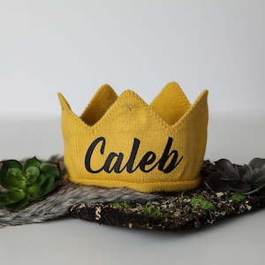 Personalized Gold Birthday Crown. 1st Birthday Knit Crown for Baby Boy. Personalized Crown. Wild one. Wild Rumpus. Mr Onederful.