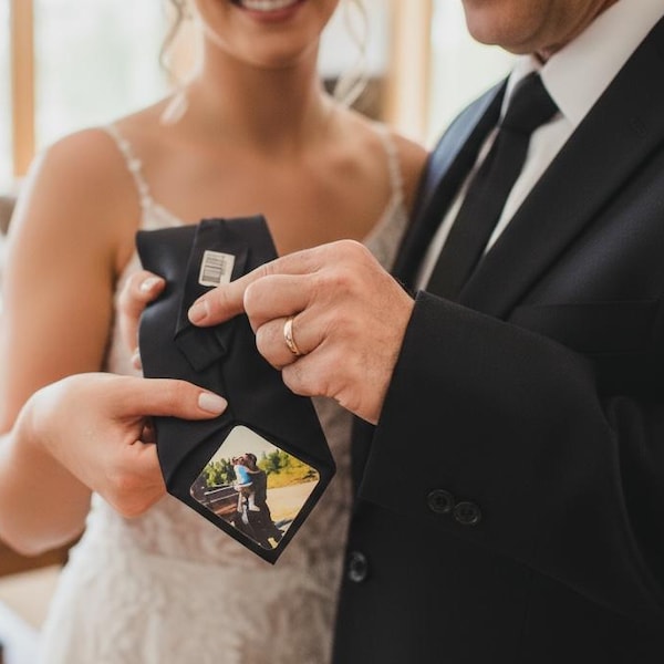 ネクタイ、スーツ、蝶ネクタイ、ギフト、ネクタイパッチ、おじいちゃん、お父さん、結婚式、お父さんのための剥がして貼る永久または取り外し可能なカスタムフォトパッチ