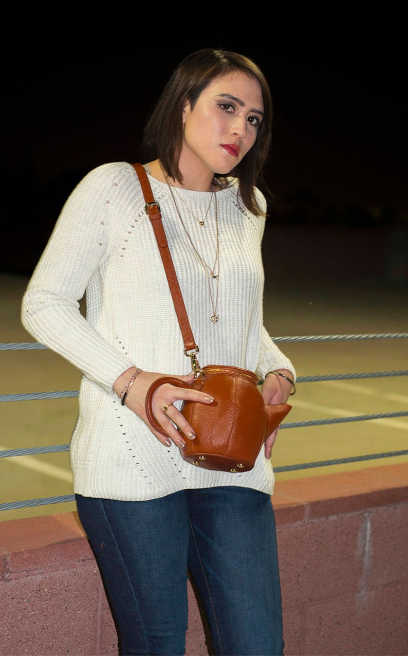 Teapot Embossed PU Leather Handbag
