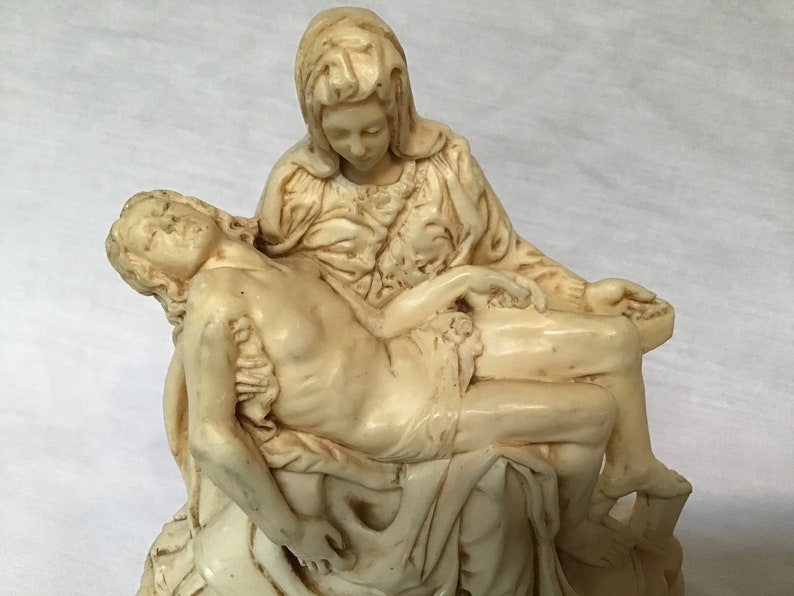 Vintage Pieta Michelangelo Pieta Resin Statue image 2