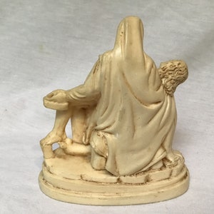 Vintage Pieta Michelangelo Pieta Resin Statue image 5