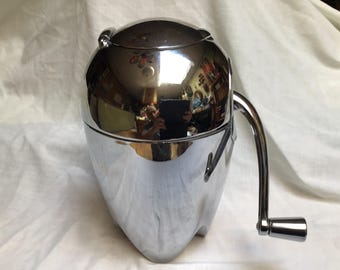 Retro Style Ice Crusher