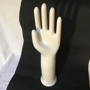 Hand statue フランスアンティーク Glove Mold Vintage Porcelain Glove Mold, White Ceramic Hand Sculpture