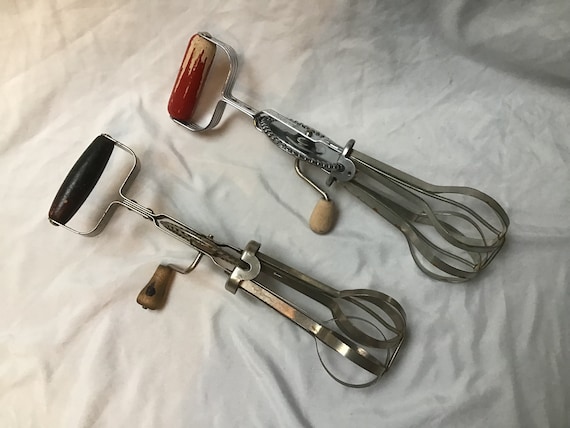 Vintage Hand Mixer Two Hand Mixers Egg Beater - Etsy