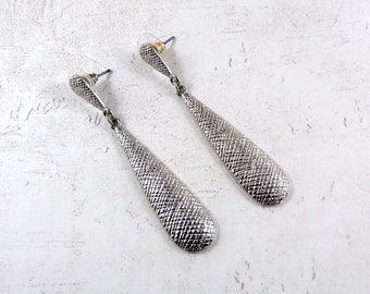Tear drop vintage earrings, large silver tone earrings, sixties style earrings, retro earrings, gift for her.