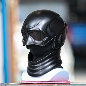 Set!! Black Noir helmet with neck cover  from The boys series scale 1/1 can wearable for collectables or cosplays